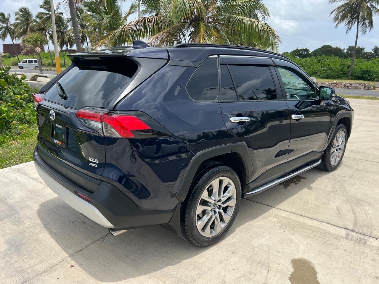 jeepetas y camionetas - TOYOTA RAV4 XLE PREMIUM 2021 4X4 LA MÁS FULL! RECIÉN IMPORTADA AMERICANA! NUEVAA 3