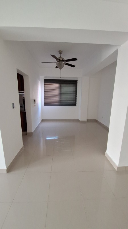 apartamentos - Se alquila apartamento amplio y fresco en El Millón: USD 1,200

 9