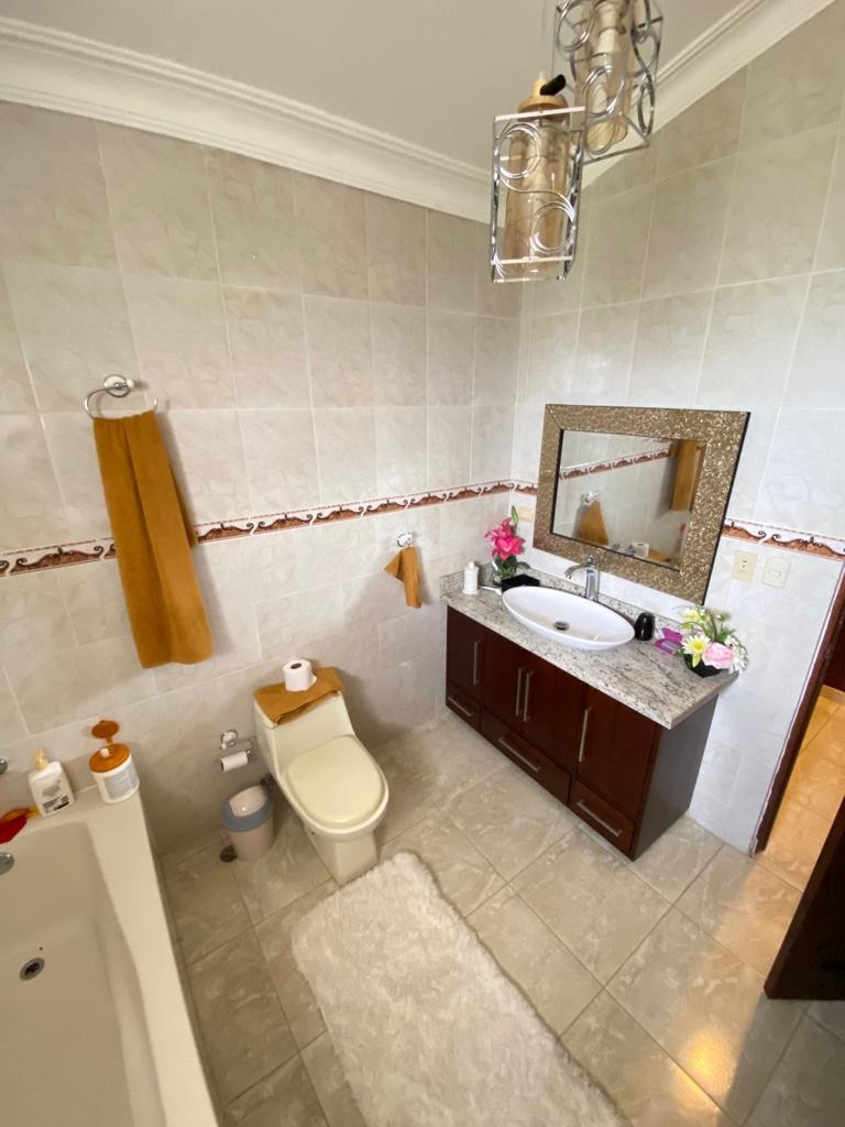 apartamentos - Apartamento Disponible en 4to Nivel en Gurabo 5