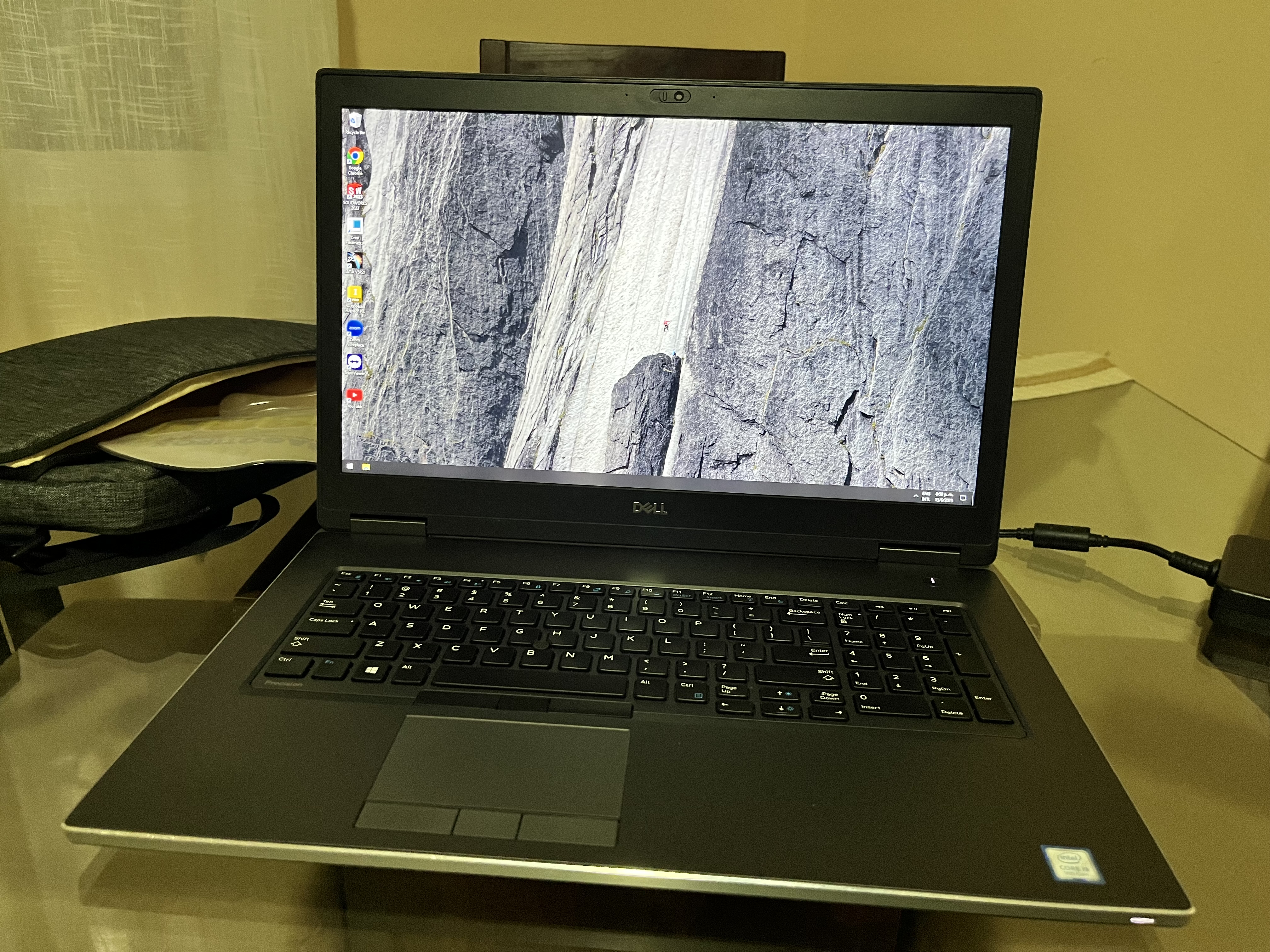 computadoras y laptops - Dell Precision-Laptop profesional.  1