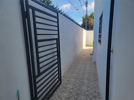 casas - Venta de casa en la autopista de san Isidro brisa oriental Santo Domingo  8