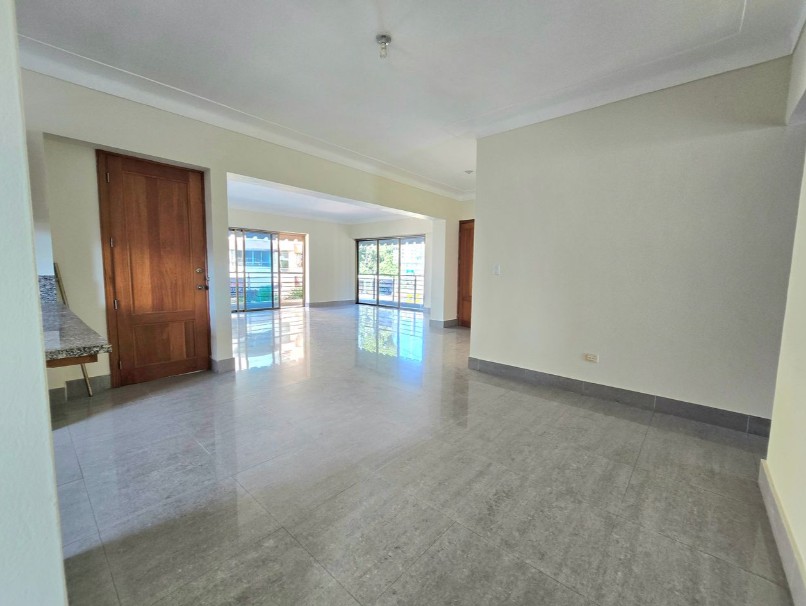 apartamentos - Venta de Apartamento amplio en Naco 0