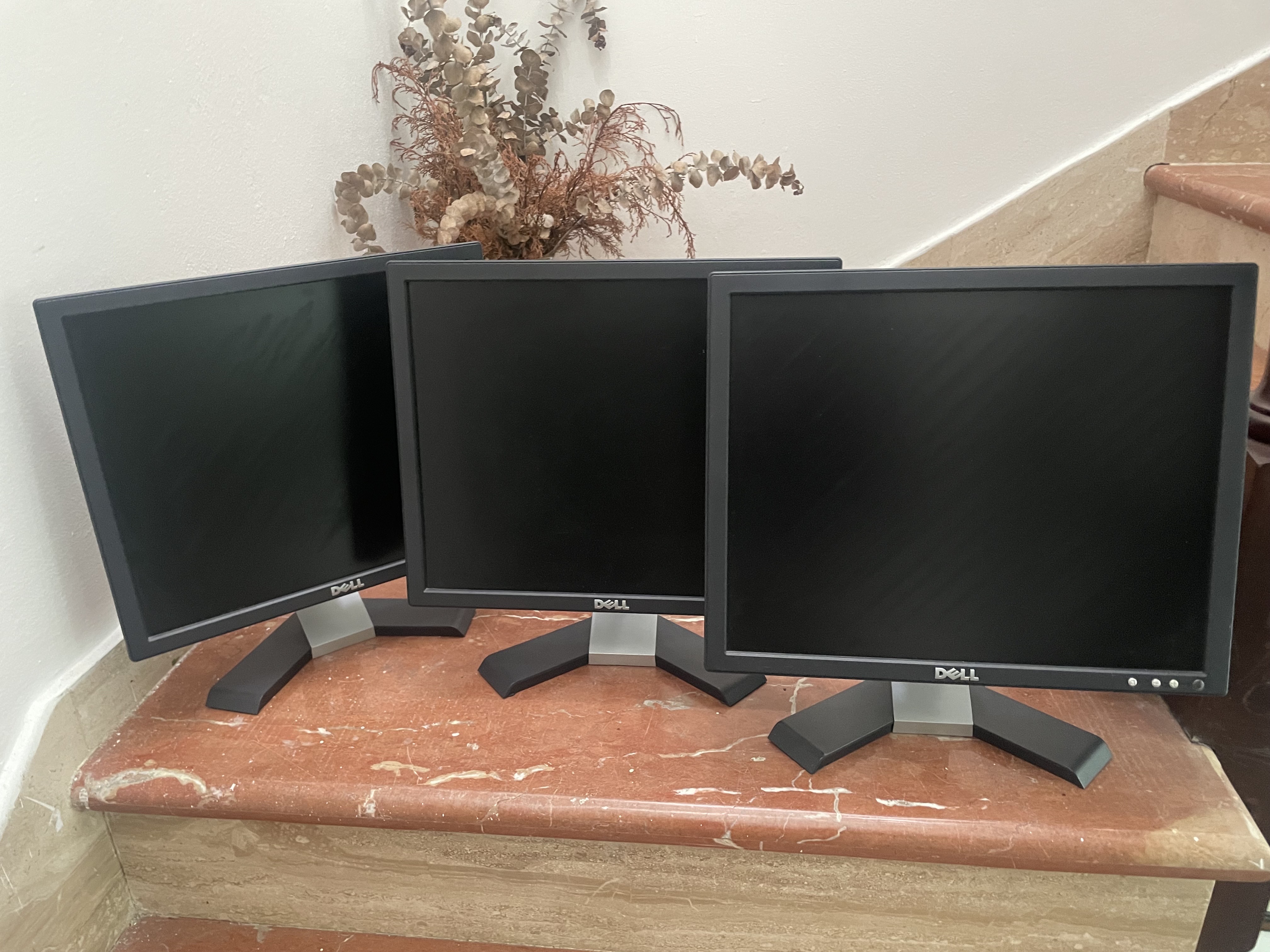 computadoras y laptops - monitor Dell  1