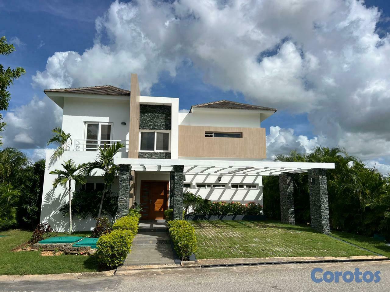 casas vacacionales y villas - Villa Moderna en Prestigiosa Comunidad  Lista para Disfrutar 1