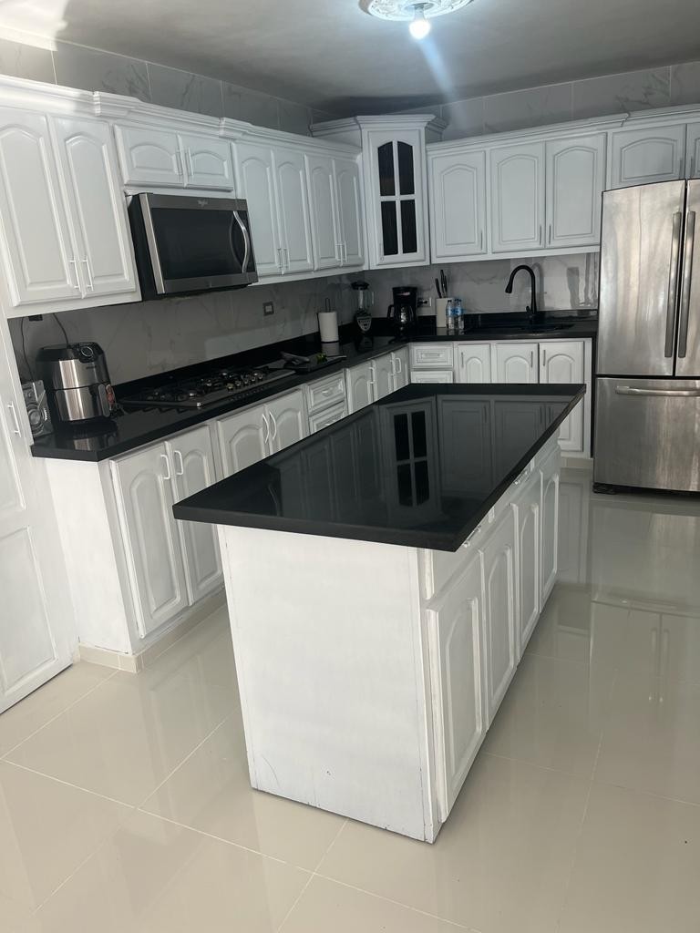 casas - Es un lugar tranquilo y seguro a 4 minutos de la playa hermosa casa grande  2
