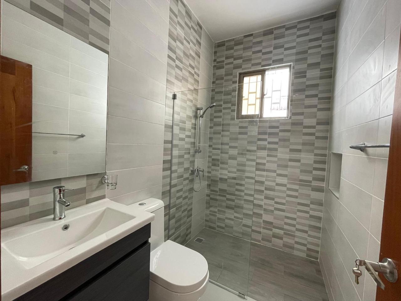 casas - Casa Recion Construidaen Residencial Cerrado, Moca 2