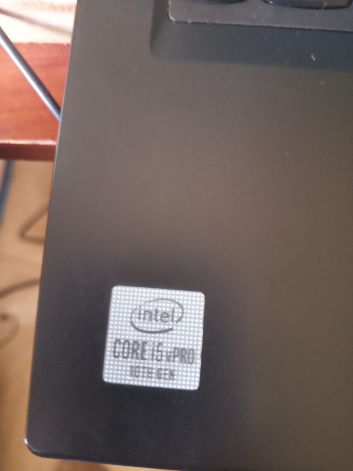 computadoras y laptops - Laptop Lenovo core i5 vPro10ma 8gb ddr4 256ssd  1
