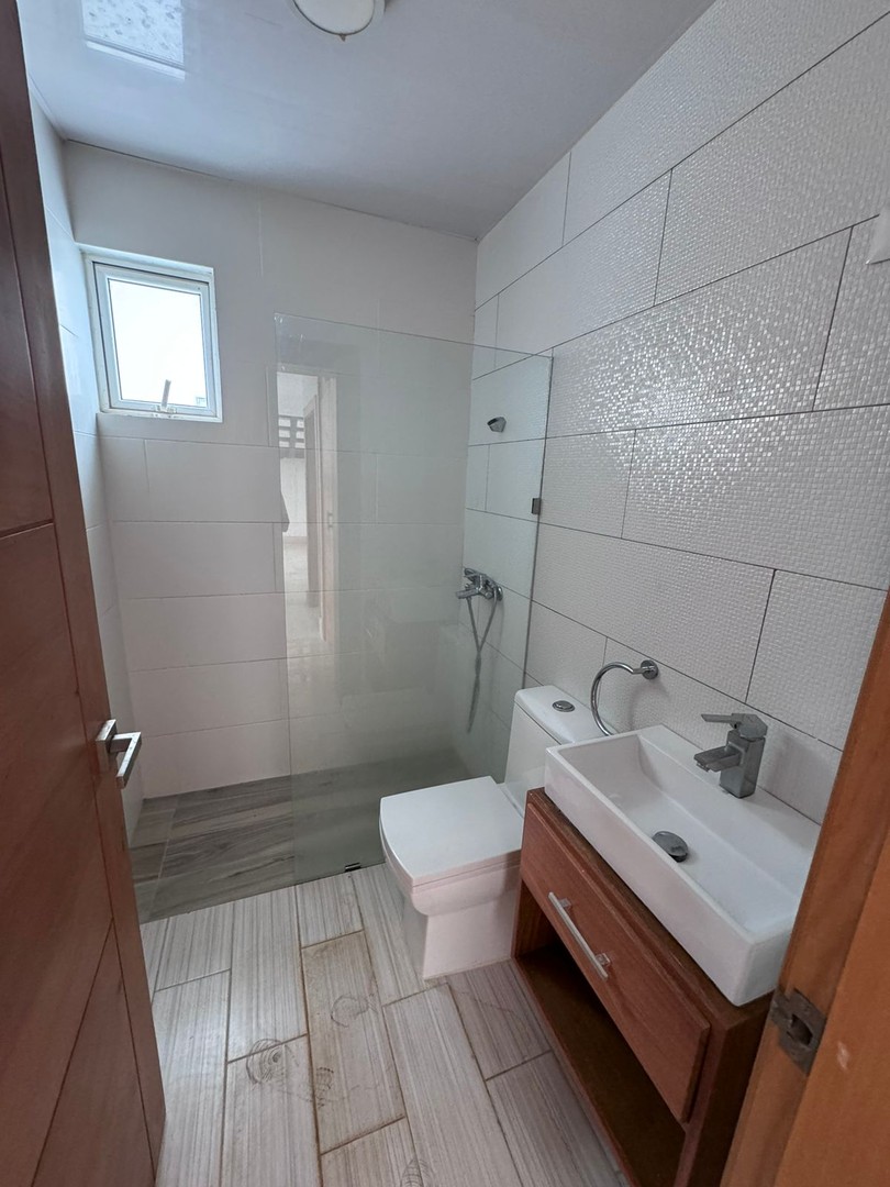 apartamentos - Hermoso penthouse en venta 
📍Autopista Duarte , próximo a Pucmm


🟡286 metros
 5