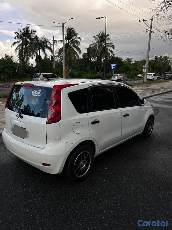 carros - Nissan note 2008 RD$215 9