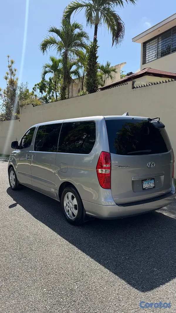 otros vehiculos - Hyundai Grand Starex VGT 2019 turbo Diesel 12 pasa 13