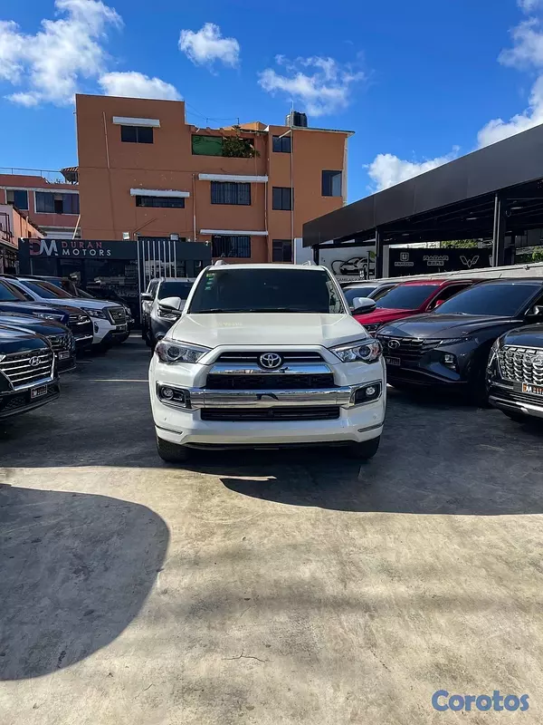 jeepetas y camionetas - Toyota 4Runner Limited 2022
 3