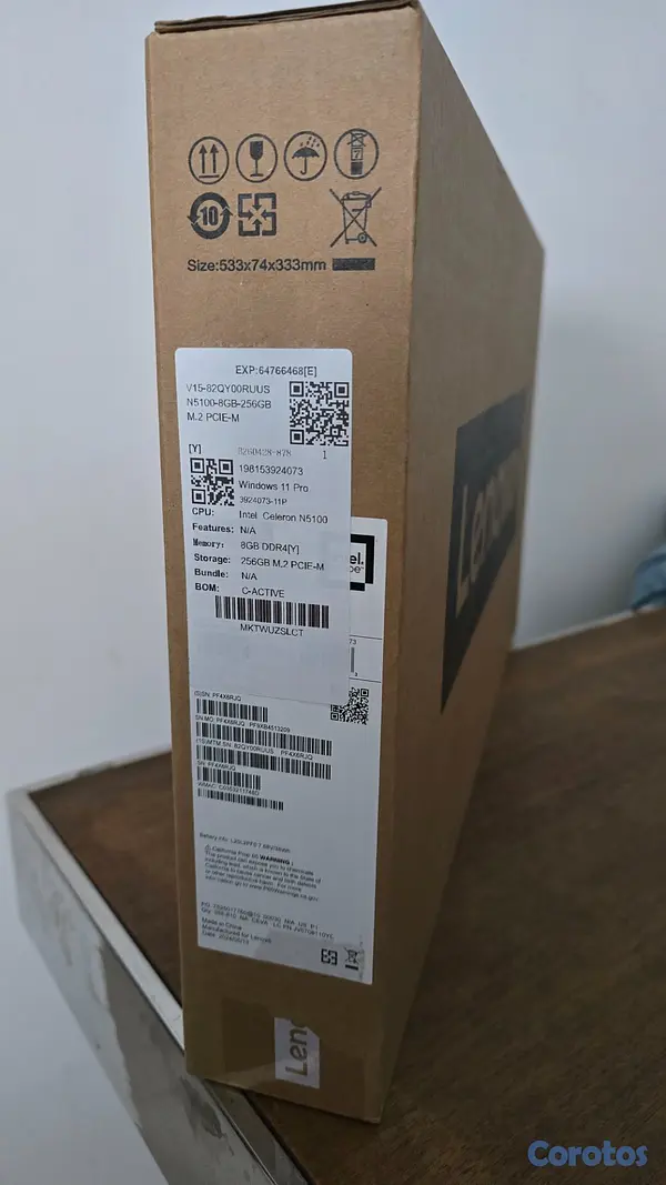 computadoras y laptops - Laptop Lenovo Nueva - 8GB RAM/256SSD 3