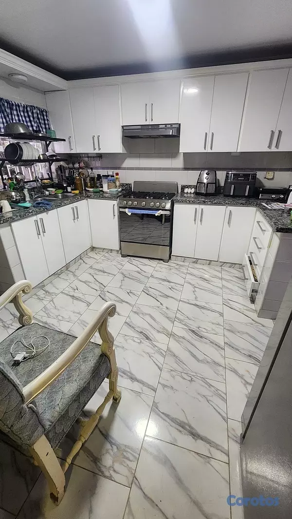 casas - Amplia Casa en Venta – Los Restauradores 7