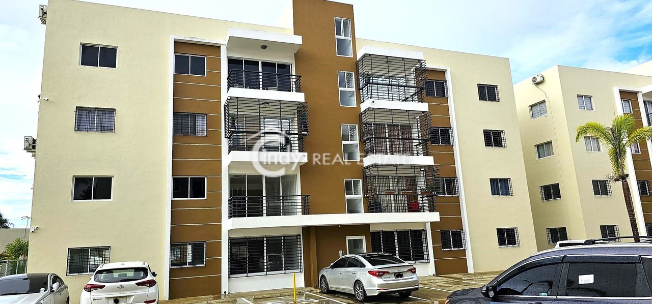 apartamentos - Apartamento de 88 M2, 3 Habitaciones, 2 Baños, 2 Parqueos, Area Social, Piscina.