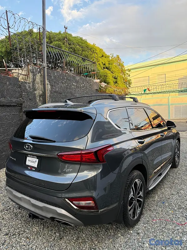 jeepetas y camionetas - HYUNDAI SANTA FE ULTIMATE 2020  5