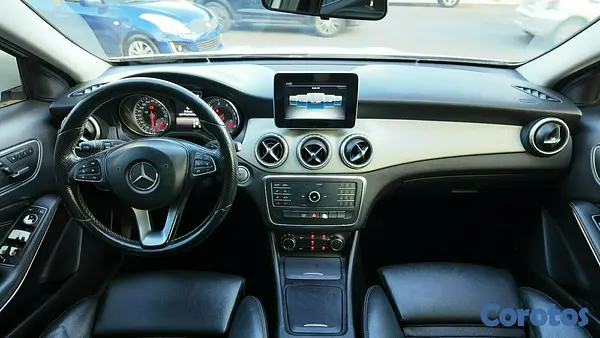 jeepetas y camionetas - MERCEDES BENZ GLA 180 2015 8