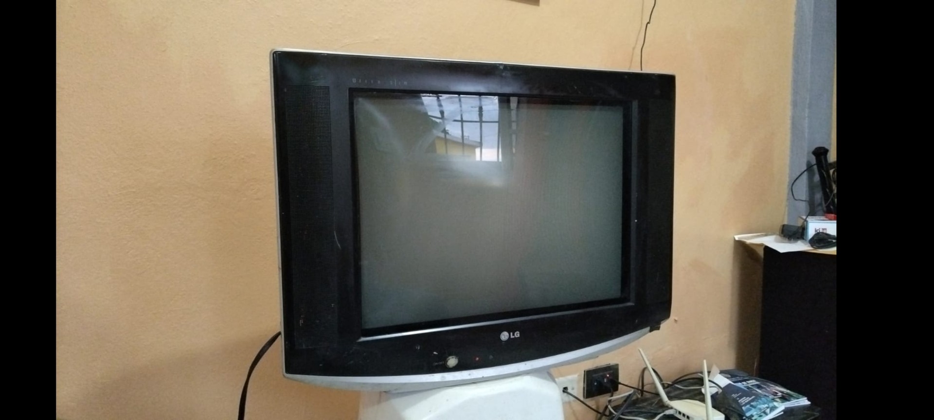 tv - Televisor clásico marca LG