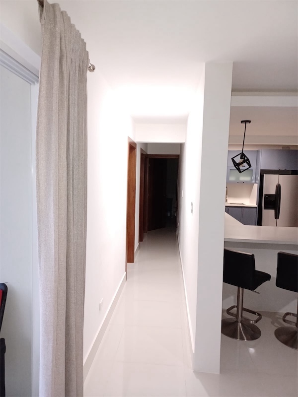 apartamentos - En alquiler apartamento amueblado en Torre Real VI en Santiago  8