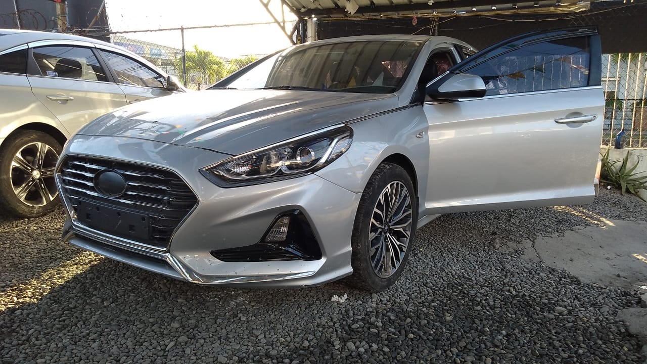 carros - HYUNDAI SONATA NEW RISE 2019 GRIS 1