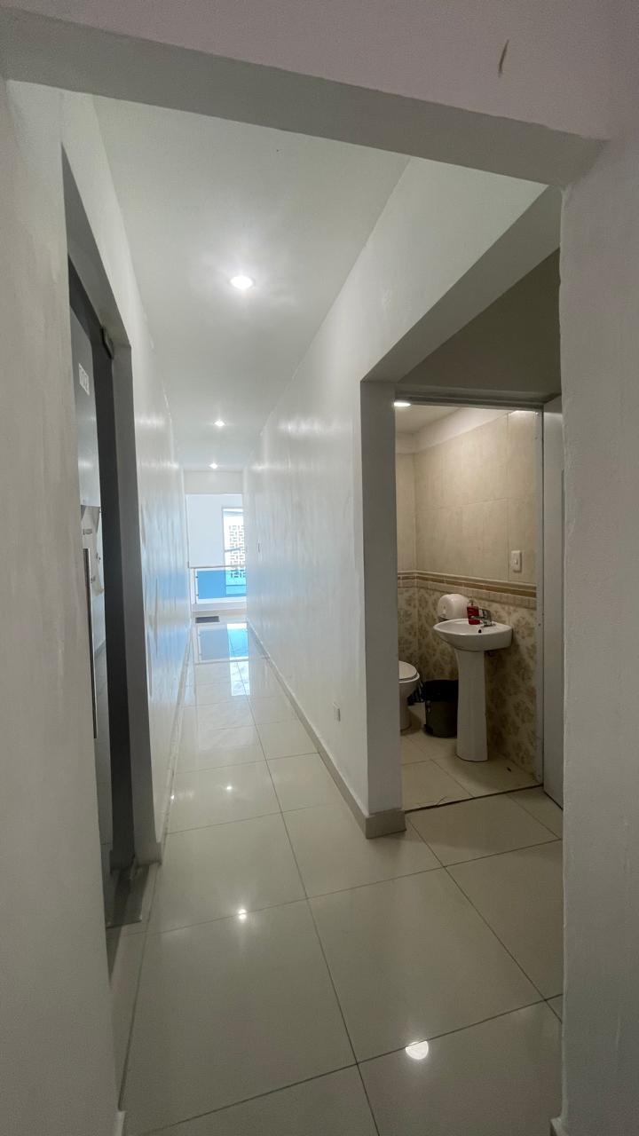 oficinas y locales comerciales - Alquiler Local Comercial, Gazcue 3