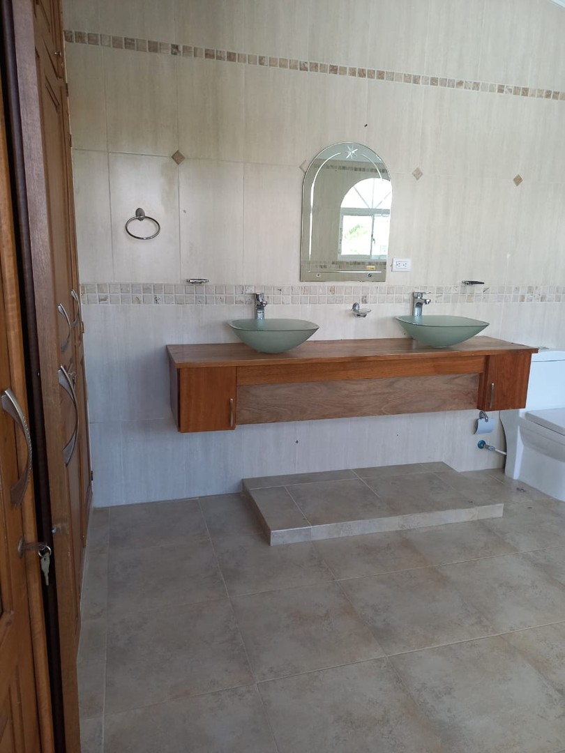casas - Espectacular Vivienda Ubicada en Cerros de Gurabo 2