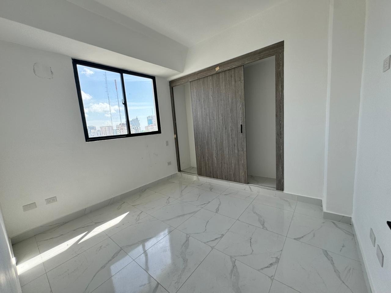 apartamentos - apartamento en venta en naco torre moderna  4