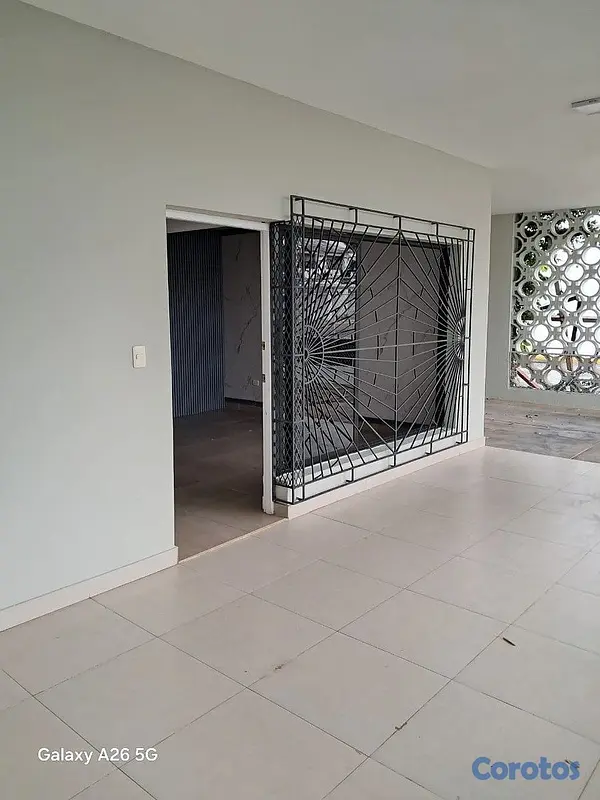 casas - Alquilo casa para uso comercial en arroyo hondo vi 4