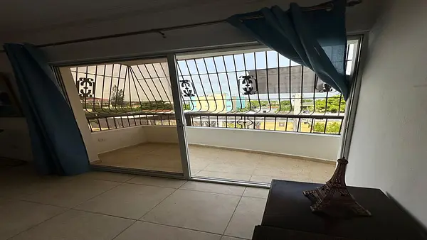 apartamentos - VENDO apartamento amueblado en La Romana, R.D 4