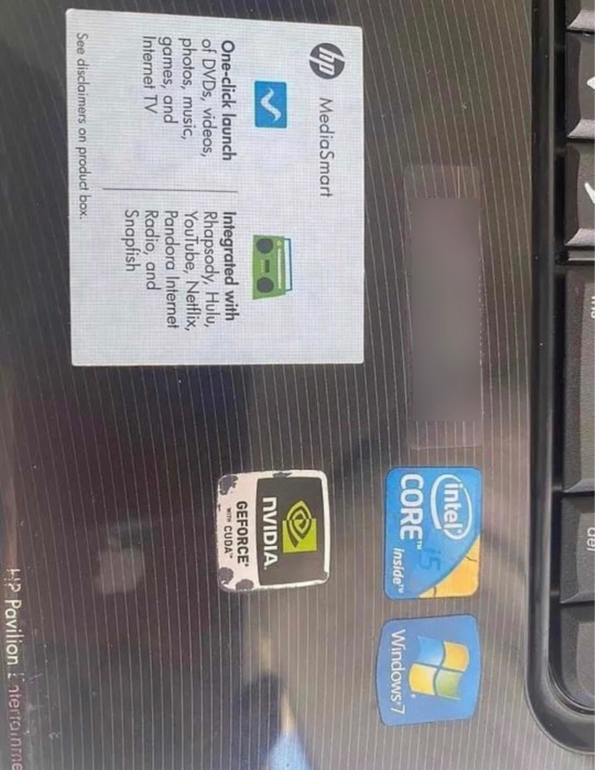computadoras y laptops - Laptop HP COMO NUEVA ÚNICO DUEÑO 