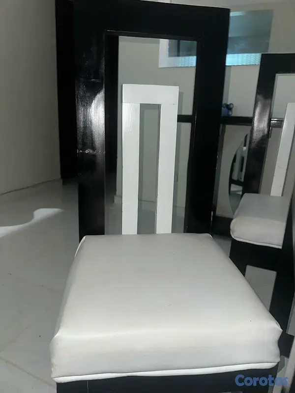 muebles y colchones - juego de comedor 4/ sillas com tope de cristal 3