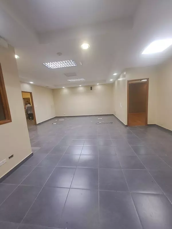 otros inmuebles - Alquilo Nave 1,200 mts con cuarto frio  en la Av. Monumental 
 3