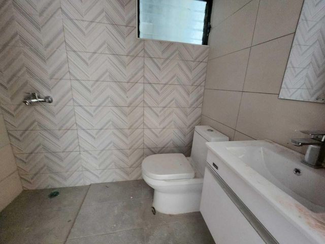 apartamentos - Apartamento en venta #23-1901 piso alto, ascensor, seguridad. 6