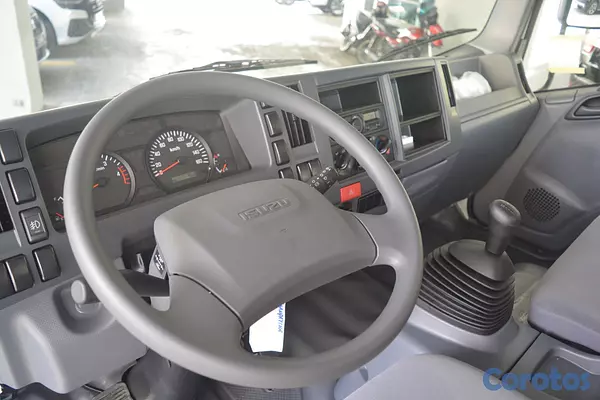 jeepetas y camionetas - Isuzu NPR Cama Larga 2026 8