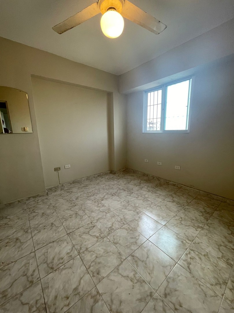 apartamentos - VENDO APARTAMENTO EN EL MILLON CUARTO PISO
 7