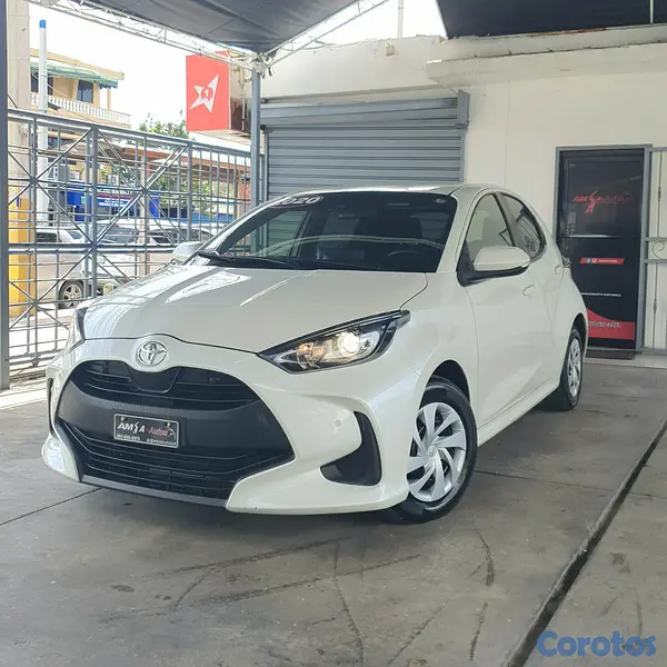 carros - toyota Yaris 2020 impecable 3