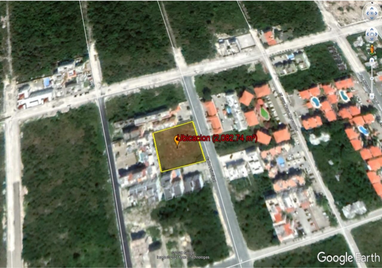 solares y terrenos - SOLAR DE 2,082 METROS EN BAVARO PUNTA CANA 4