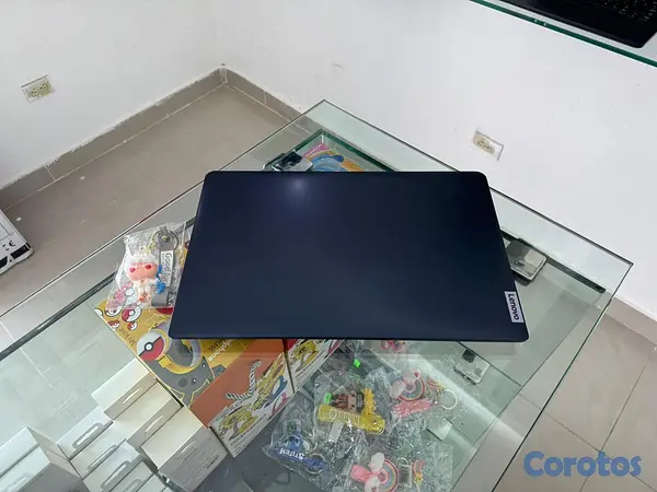 computadoras y laptops - ?Laptop Lenovo Ideapad 15 - Ryzen 5 7ma Gen - 8 GB 5