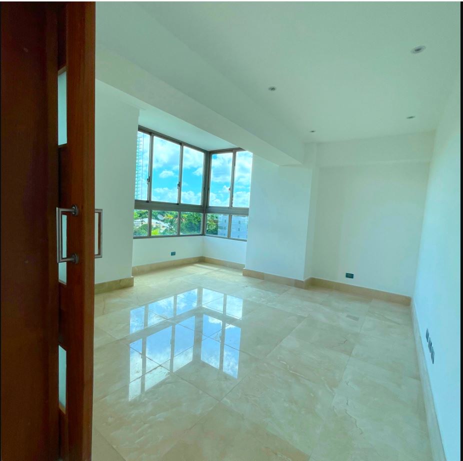 apartamentos - Apartamentos de 300m2 a pasos de la Av. Anacaona  3