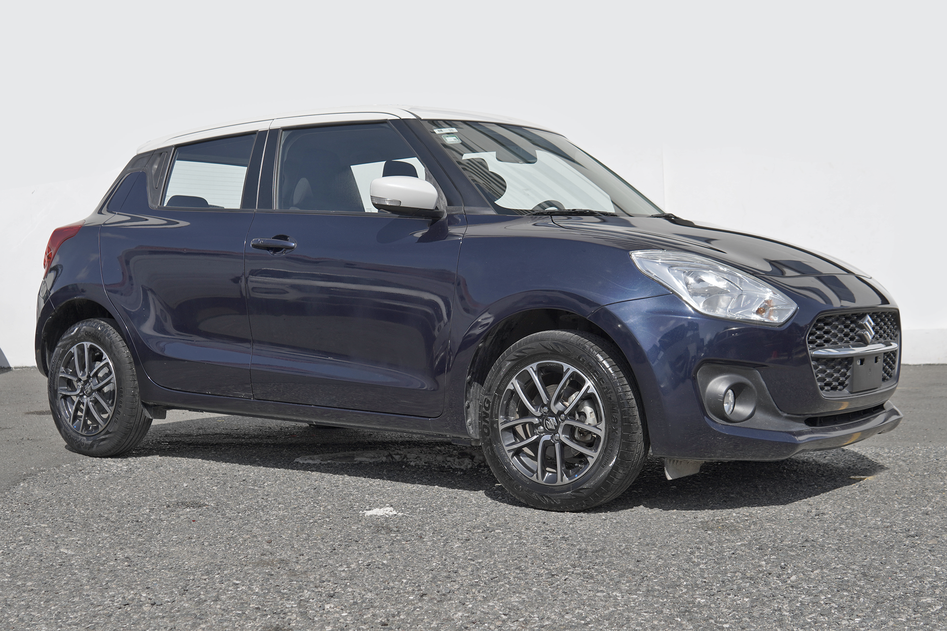 carros - Suzuki Swift GL+ 2022
