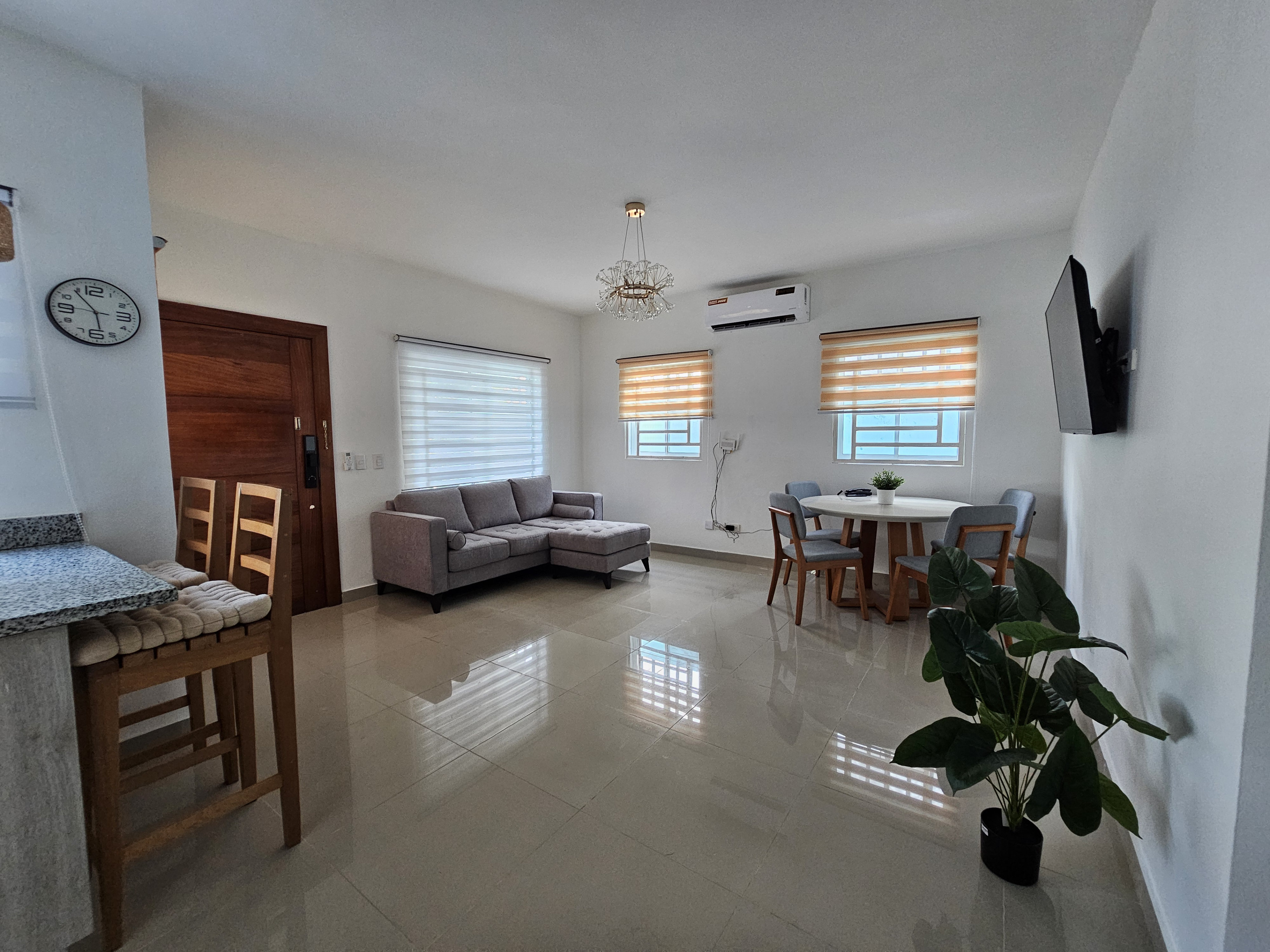 casas - Casa Amueblada en Alquiler – Brisas de Punta Cana 4