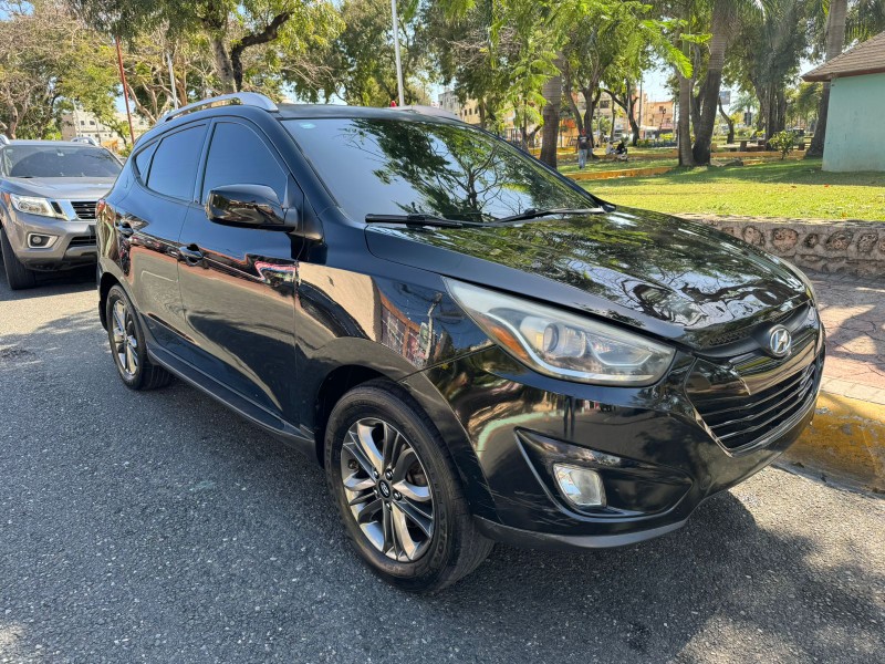 jeepetas y camionetas - Hyundai Tucson 2015 nitida