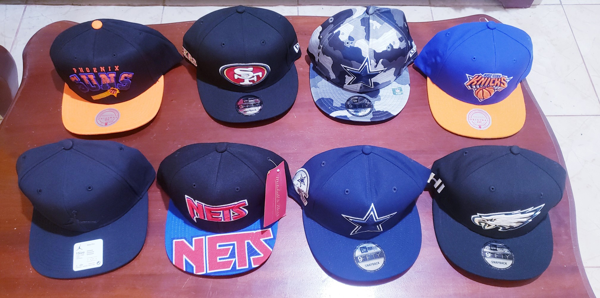 ropa para hombre - Gorras New era Originales, cerradas y de broches.