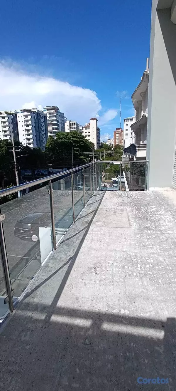 oficinas y locales comerciales - PIANTINI SECTOR COMERCIAL CON MAS DEMANDA ALQUILO 250 MTS AMPLIO IDEAL OFICINAS  2