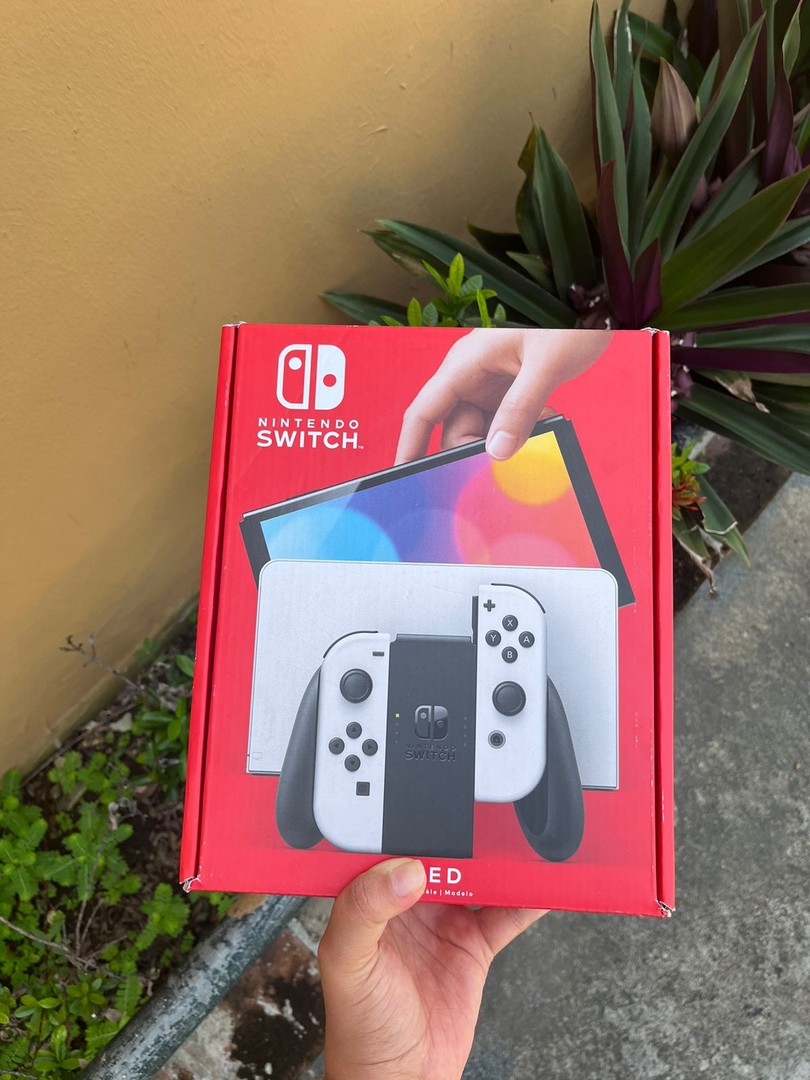 consolas y videojuegos - Nintengo Switch Oled Blanco y Neon SELLADOS  0