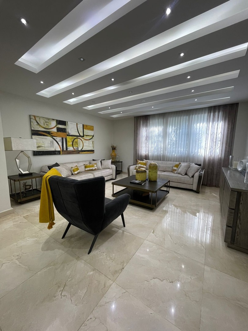 casas - Hermosa casa en el prestigioso sector de Cacicazgos con 759mts de construcción 1