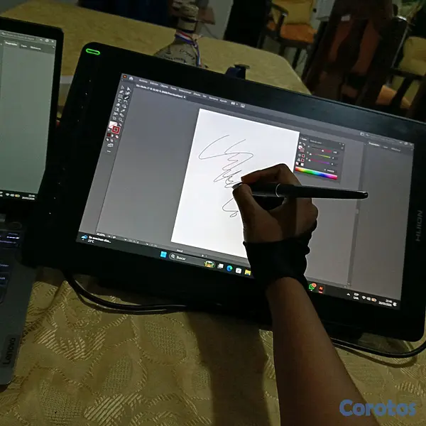 computadoras y laptops - Huion Kamvas 16 (2021) como nueva con accesorios y caja 2