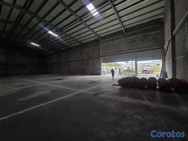 oficinas y locales comerciales - NAVE COMERCIAL CÉNTRICA  4