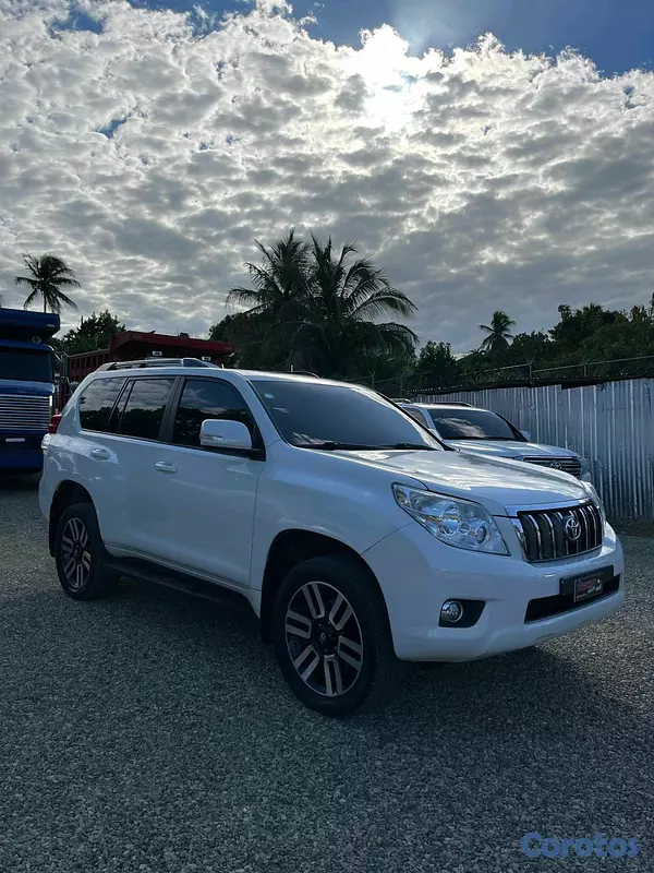 jeepetas y camionetas - Toyota land cruicer prado txl 2012 9