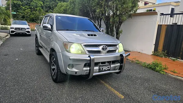 jeepetas y camionetas - Toyota hilux diésel 4x4 3