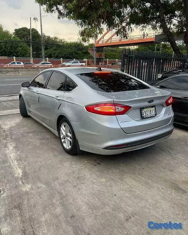 carros - FORD FUSIÓN SE 2016 4